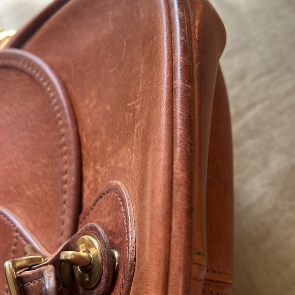Brown Leather Crossbody Bag with Flap Closure - Picture 11 of 11